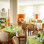 Hotel Stadtkrug 3*